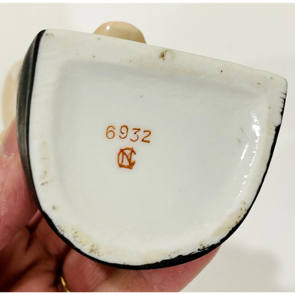 Schafer & Vater Style Smoker Ash Pot Figurine Long Faced Bald Man W/ Open Mouth - Picture 5 of 6